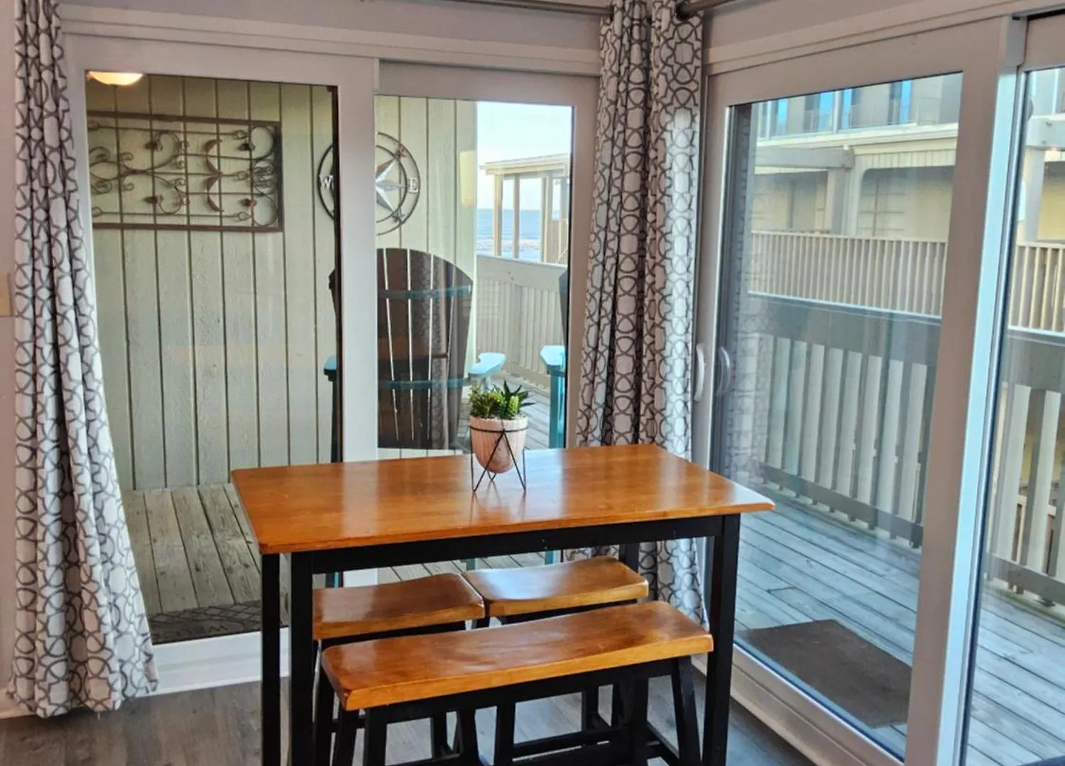Apartment Living The Dream 2 Bedroom Ocean View Cozy *