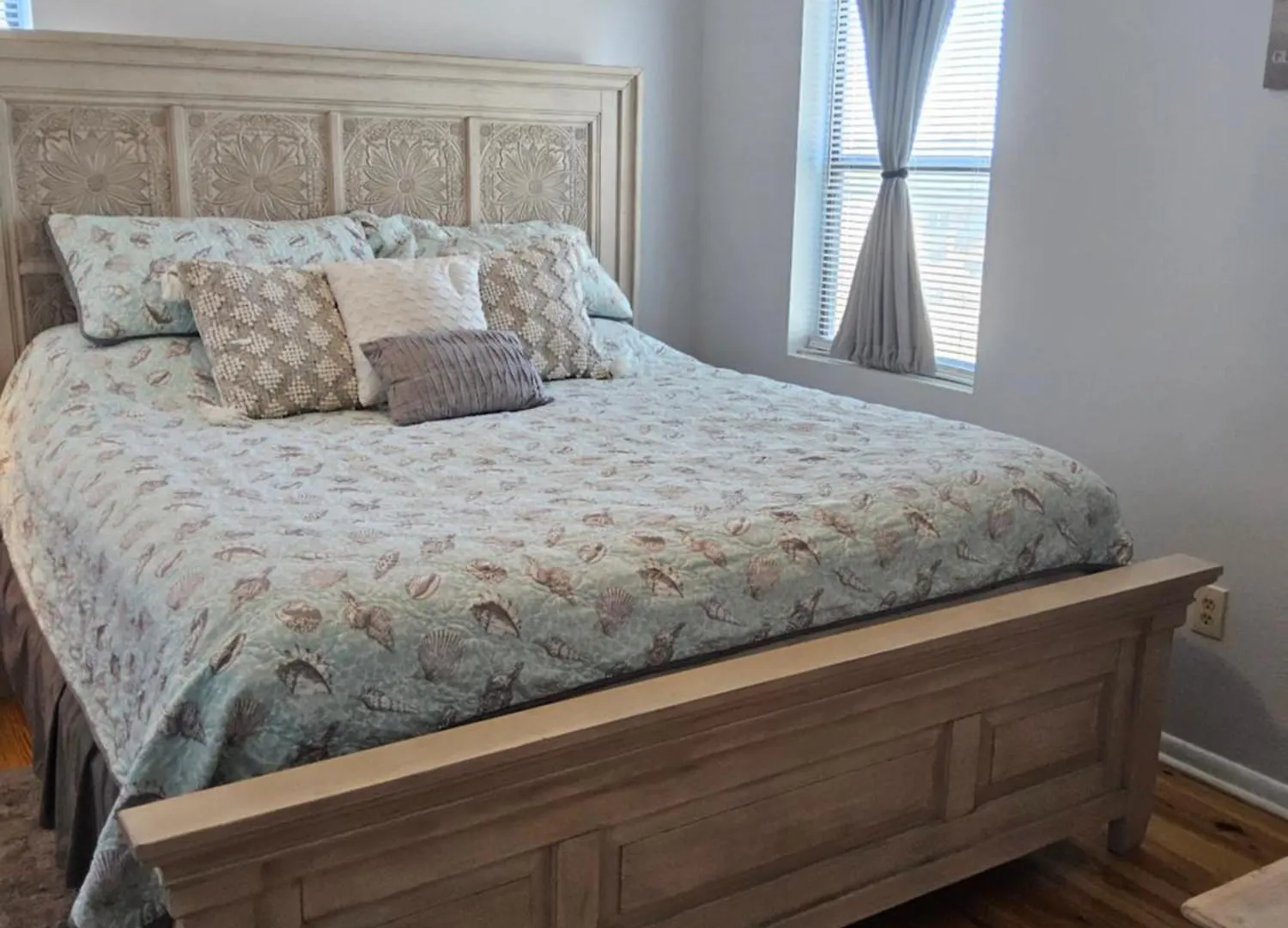 Living The Dream 2 Bedroom Ocean View Cozy