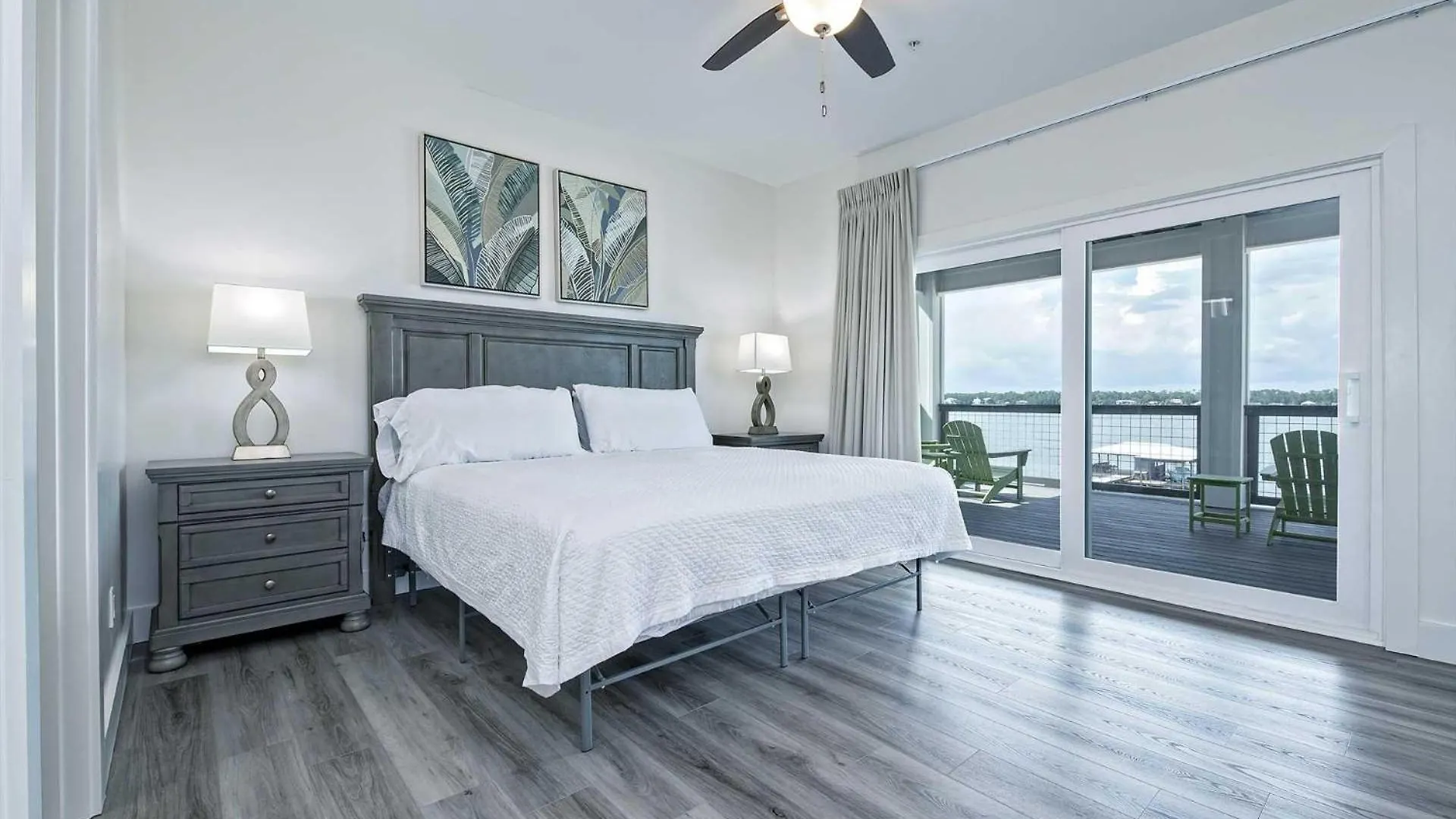 Over The Moon 5 Bedroom Lockout * Gulf Shores