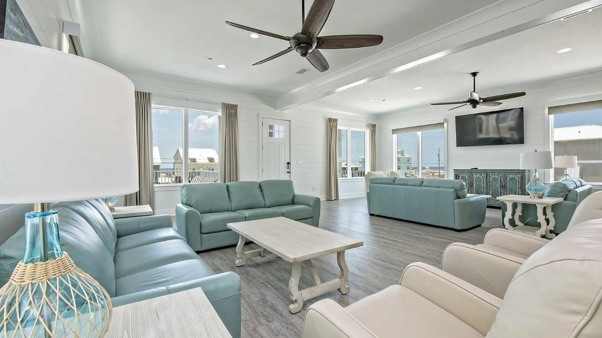 Zeke's Retreat 5 Bedroom Lockout Holiday home Gulf Shores