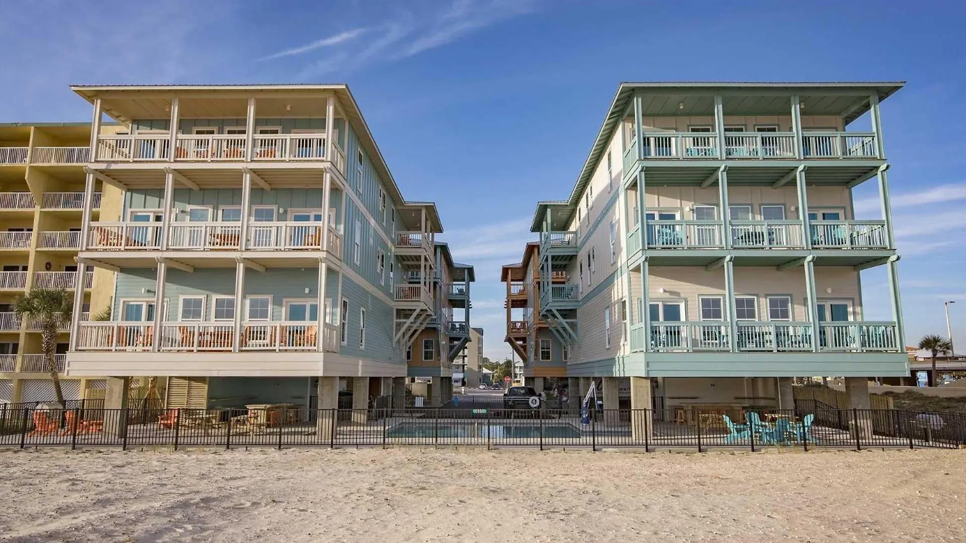 Breezyville Northwest Sky 7br Lockout Holiday home *