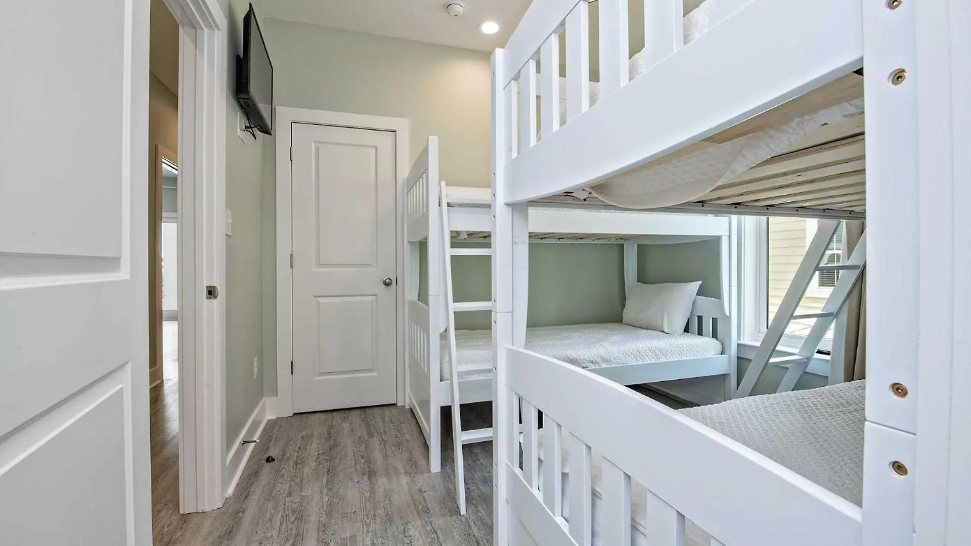 Zeke's Retreat 5 Bedroom Lockout Holiday home *