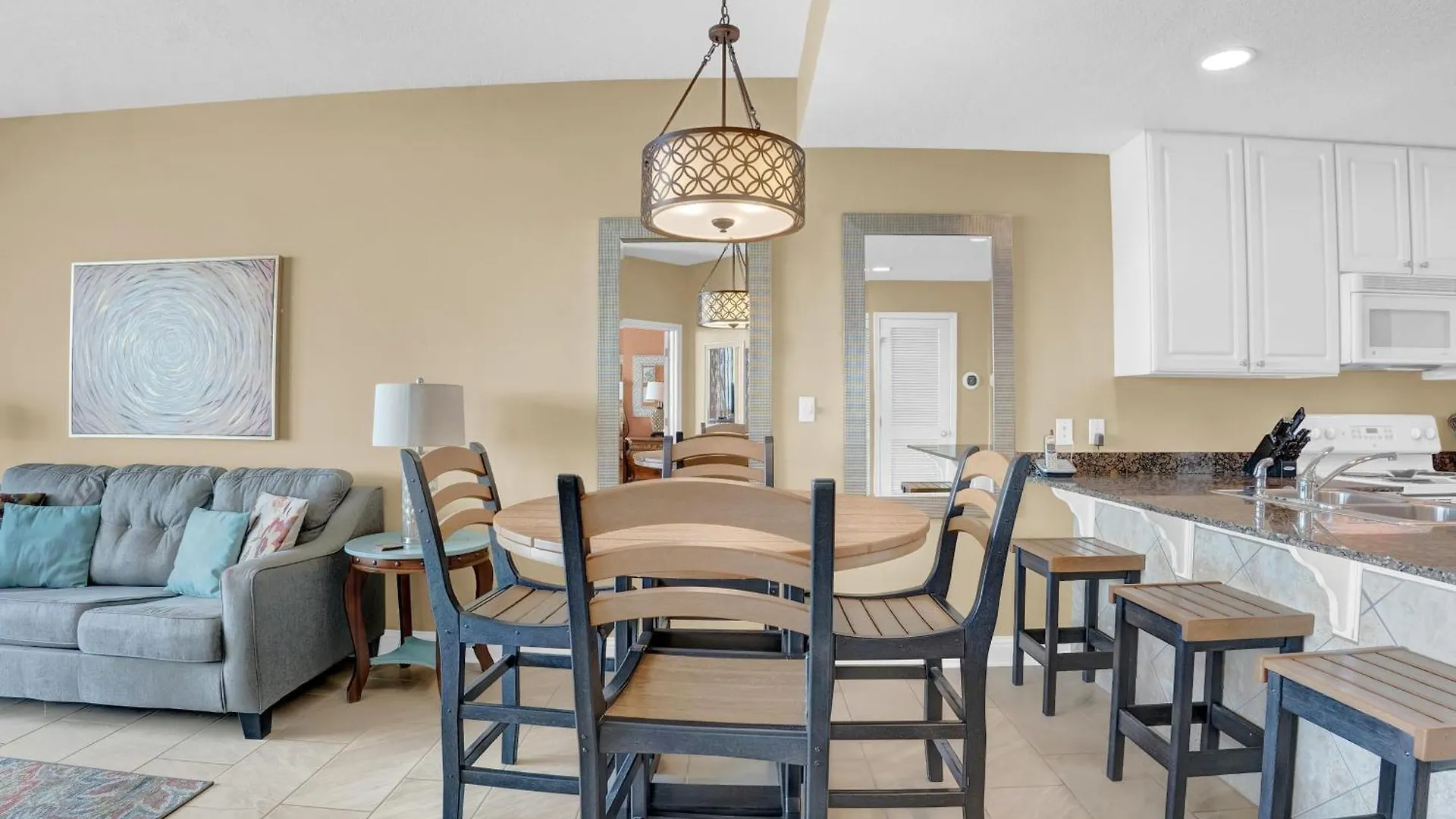 Lighthouse 413 Holiday home