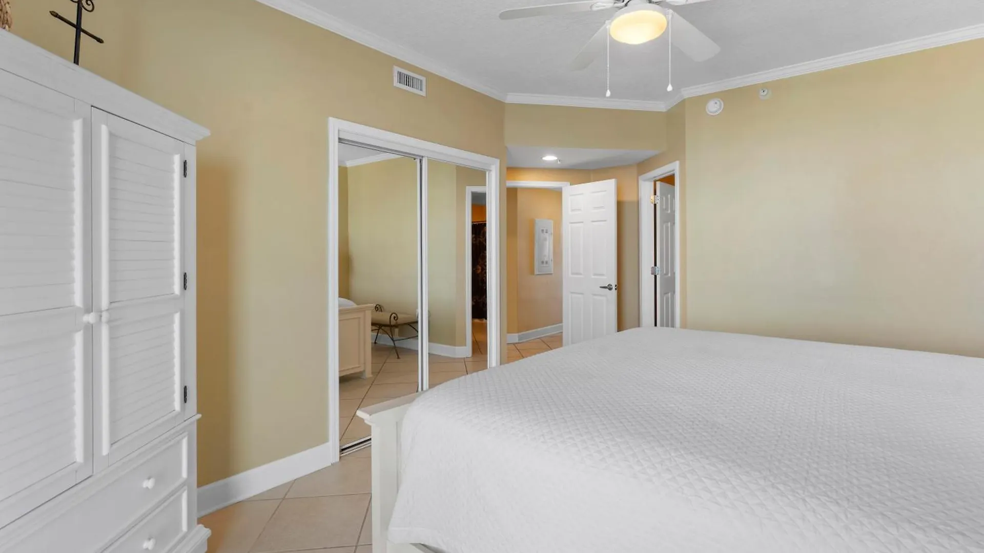 Apartment Sanibel 1201 By Collection