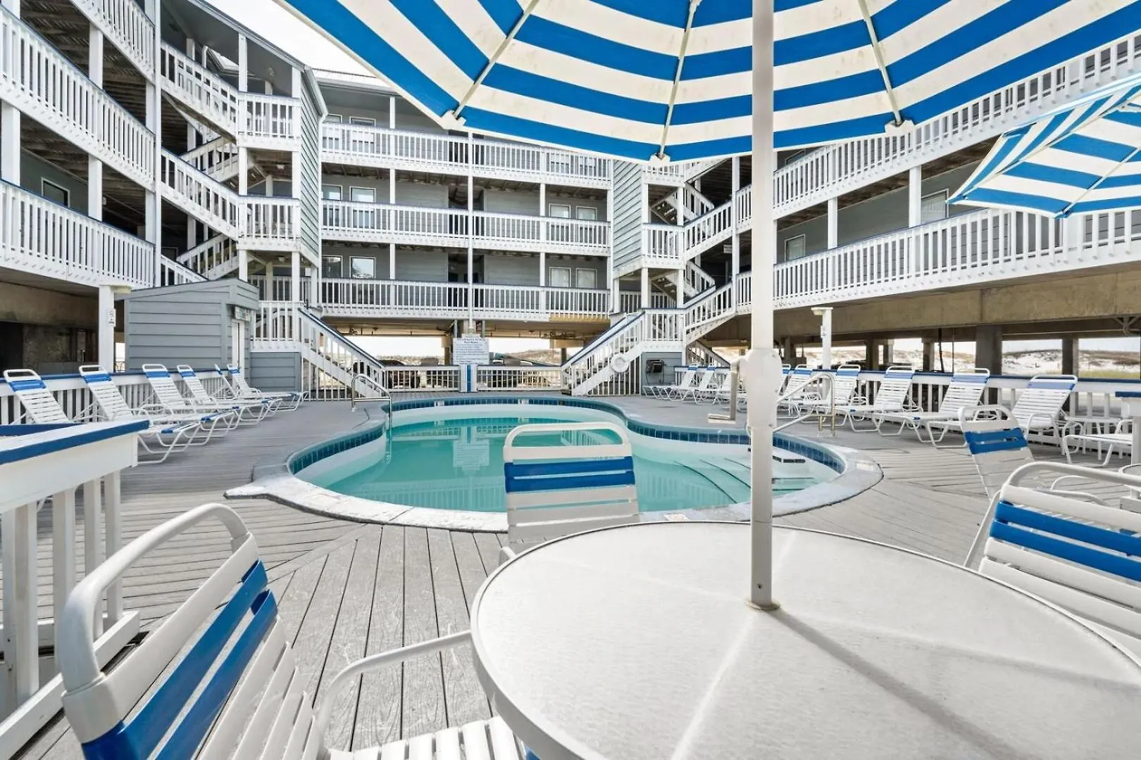 Apartment Regatta 204a By Collection Gulf Shores