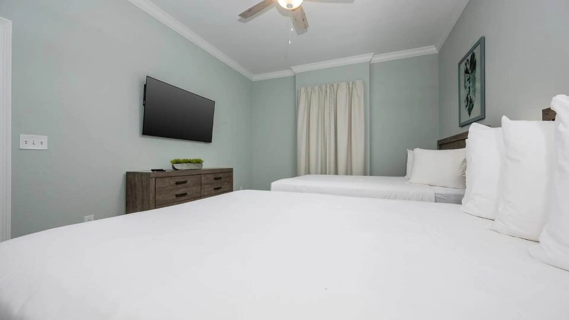 Phoenix Gulf Towers 2307