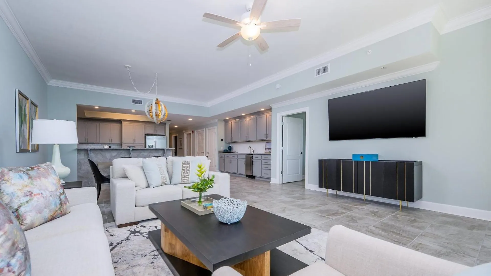 Phoenix Gulf Towers 2307 Apartment