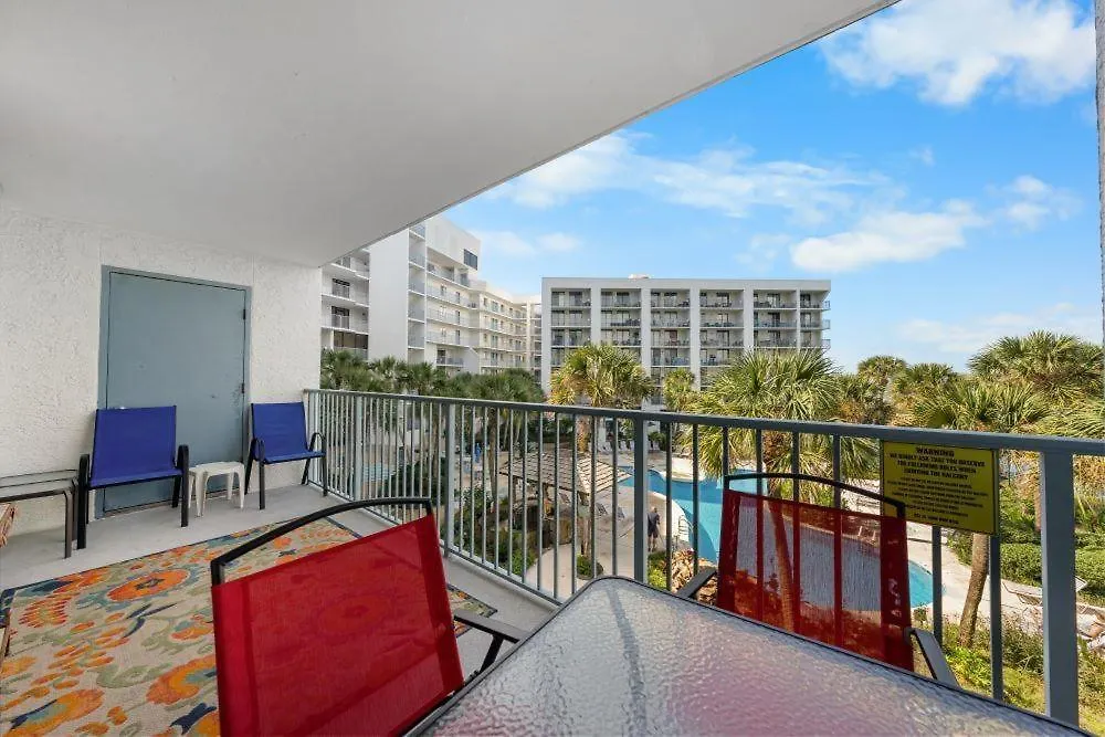 Surf & Racquet 304c * Gulf Shores