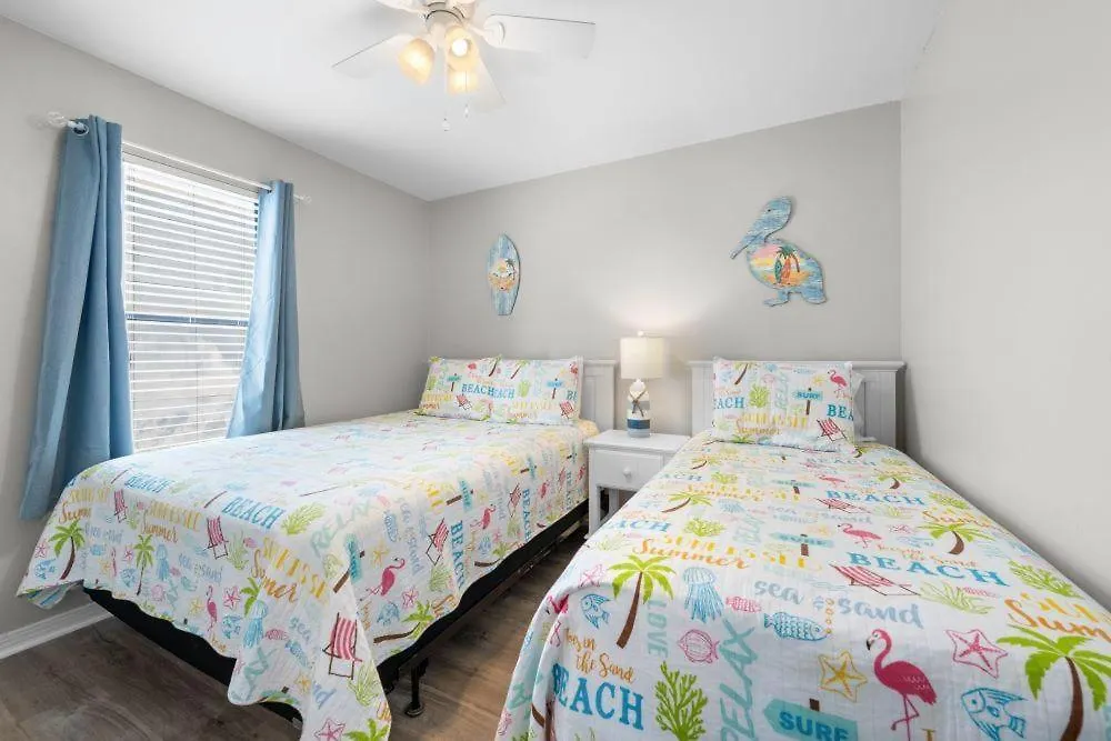 Holiday home Bonhomme Richard West *