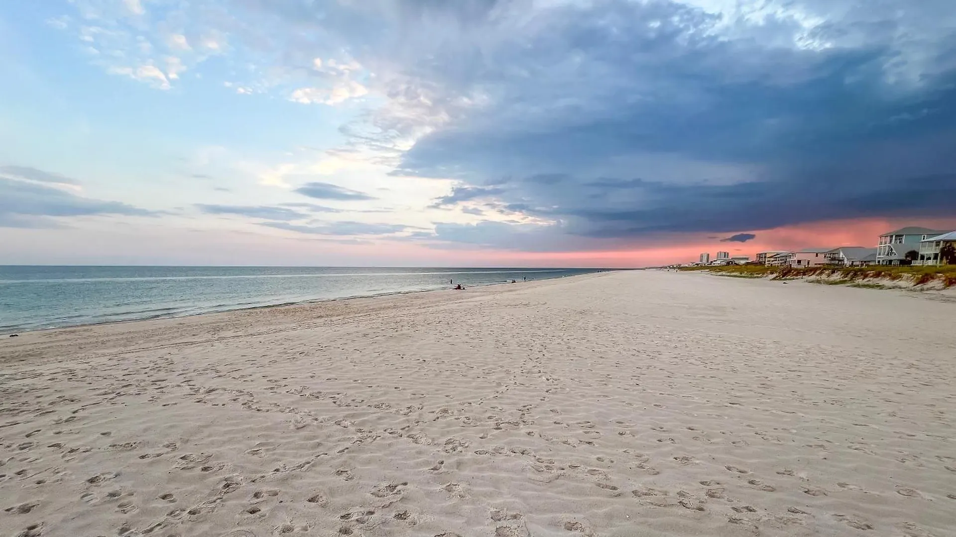 Seahorse 422 By Albvr - You'll Great That's Just Steps From The Beach! Holiday home Gulf Shores