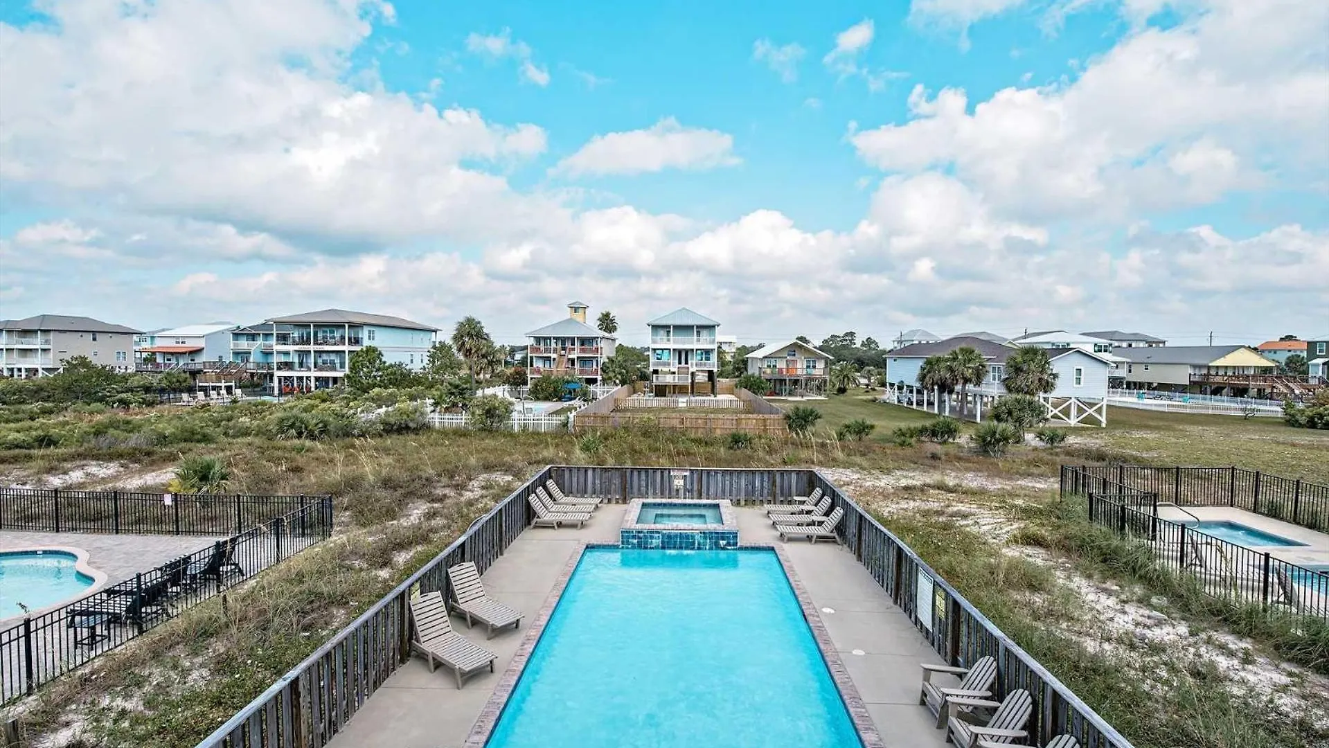 Get Relaxin 5 Bedroom Lockout Holiday home