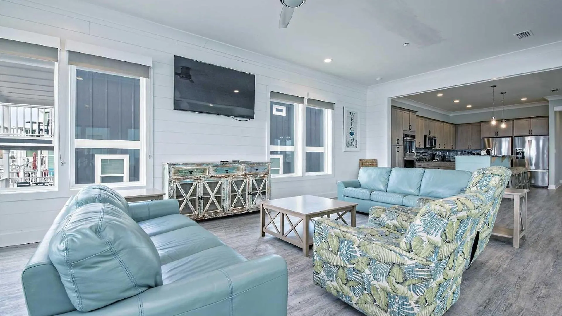 Get Relaxin 5 Bedroom Lockout Holiday home *