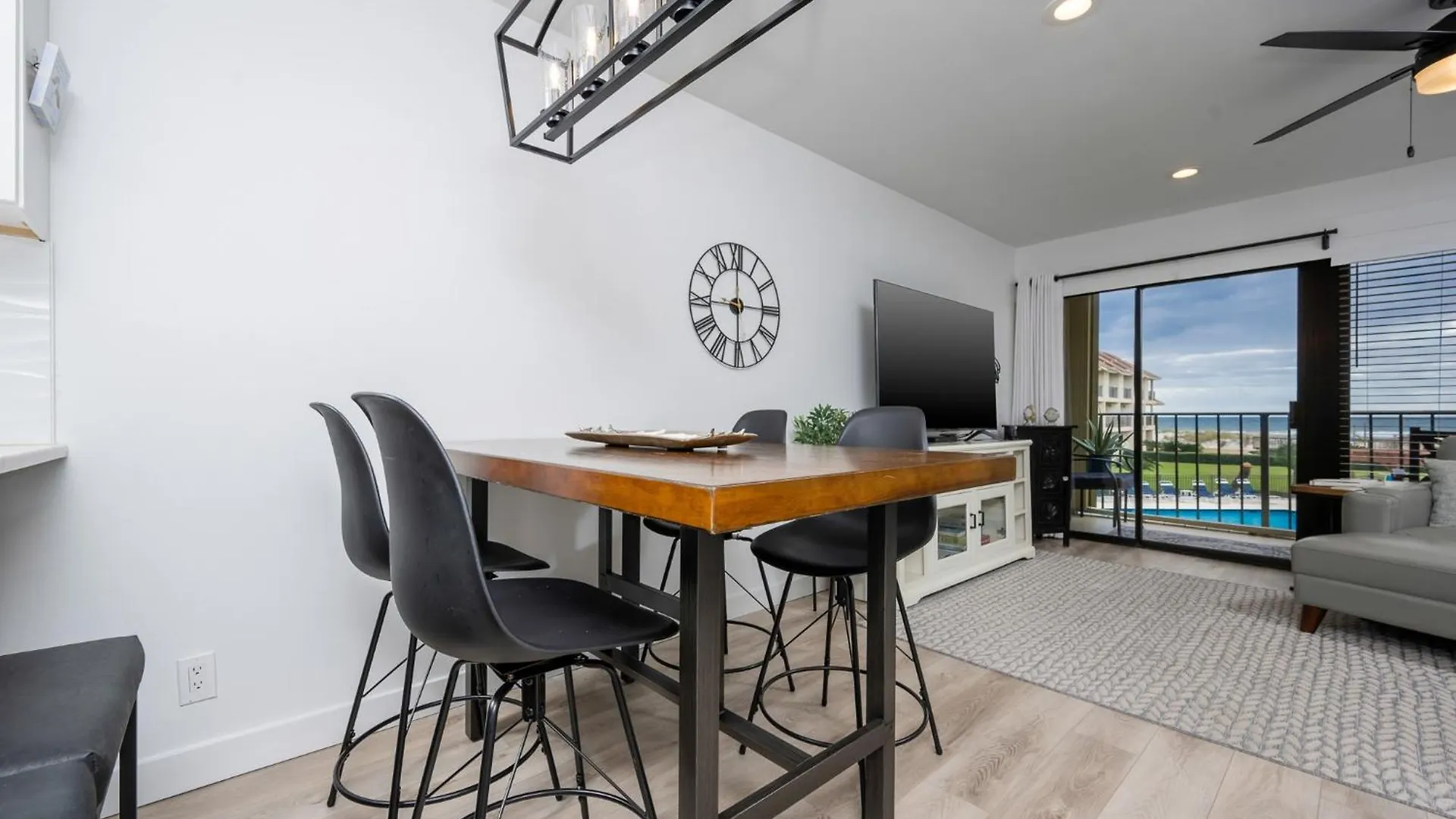 Gulf Side Townhomes 20 *
