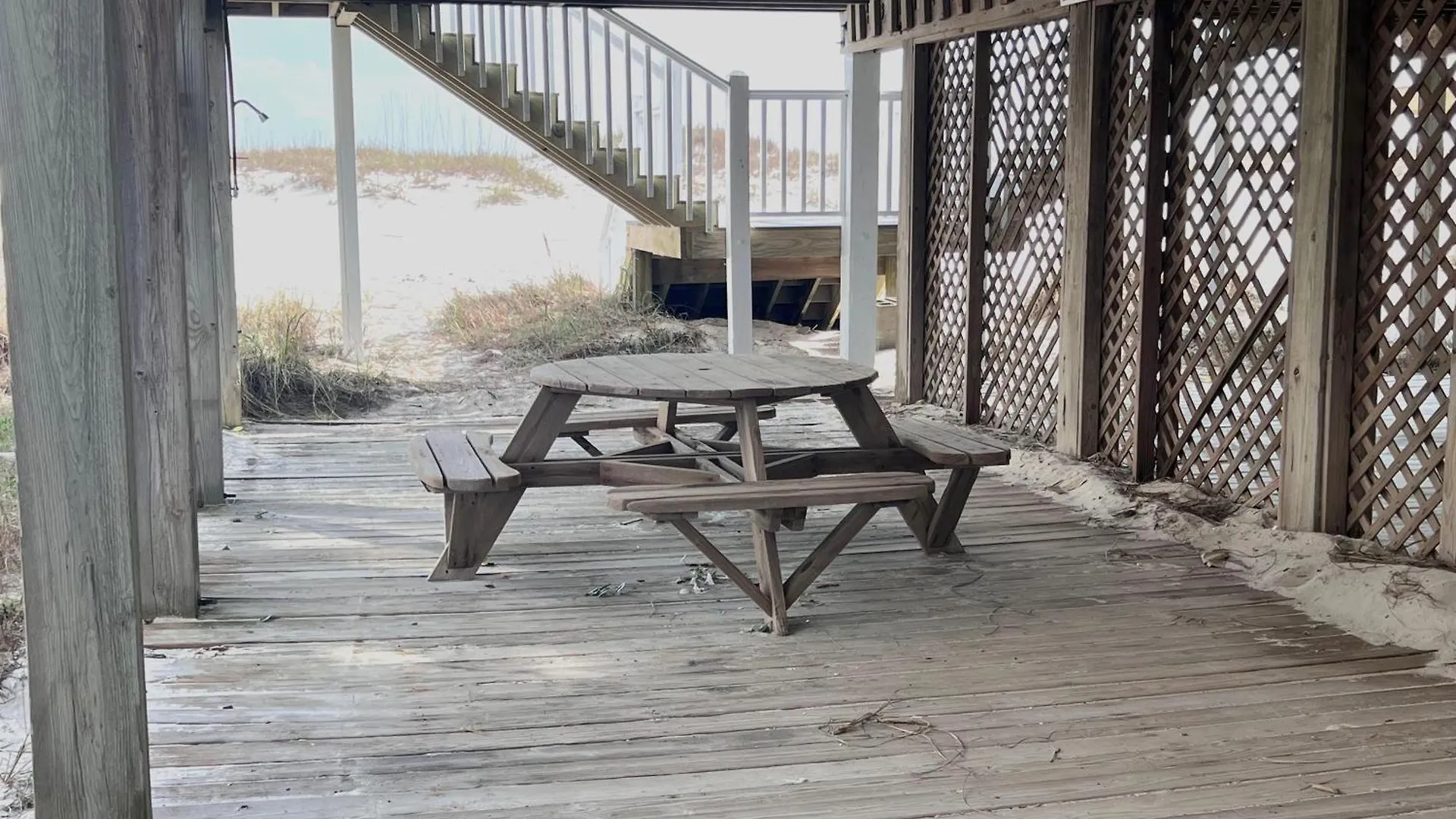 Bonhomme Richard East * Gulf Shores