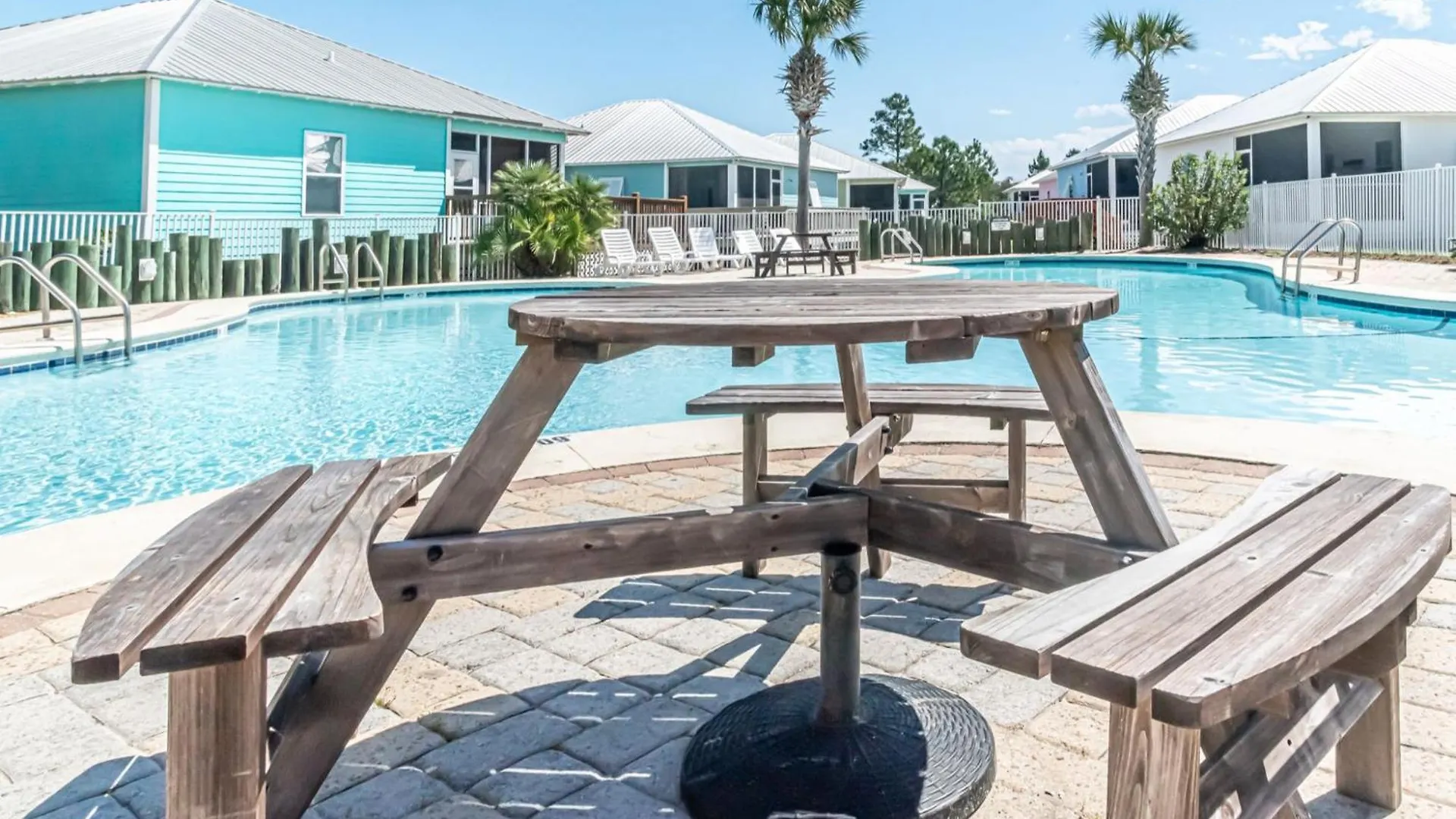 Sunnydaze Pools Ask For Special Holiday home *