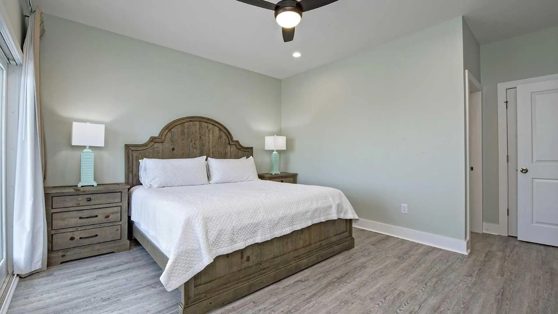 Zeke's Retreat 5 Bedroom Lockout Holiday home Gulf Shores