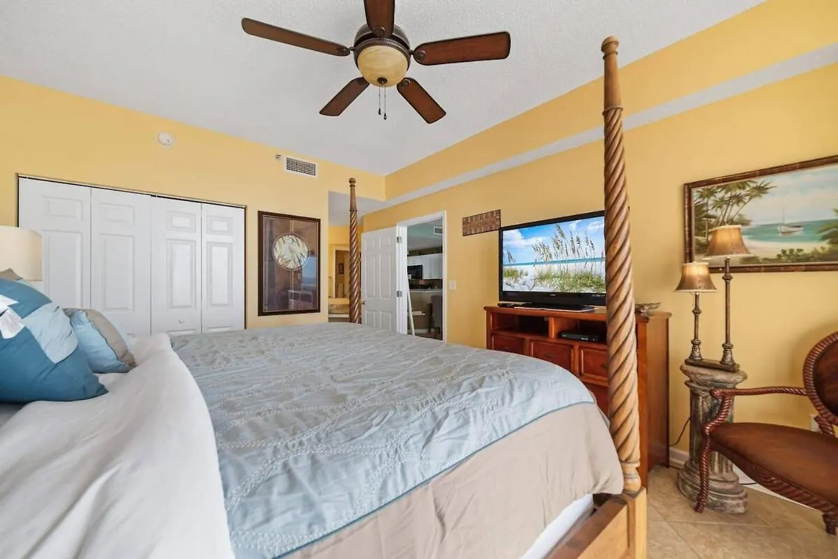 Beachclub-c807-beachfront-condo