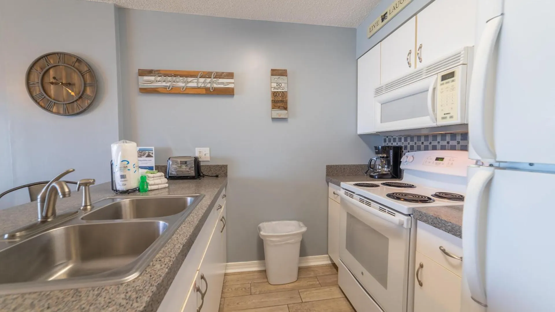 Royal Palms 1002 Apartment