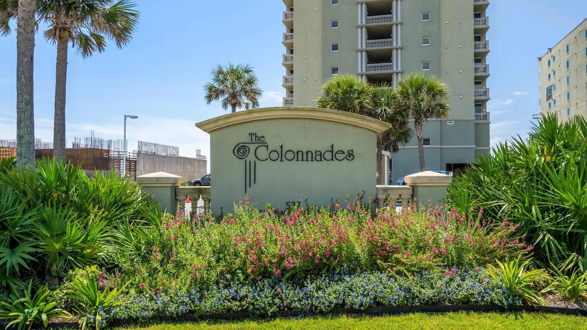 The Colonnades 1801 * Gulf Shores