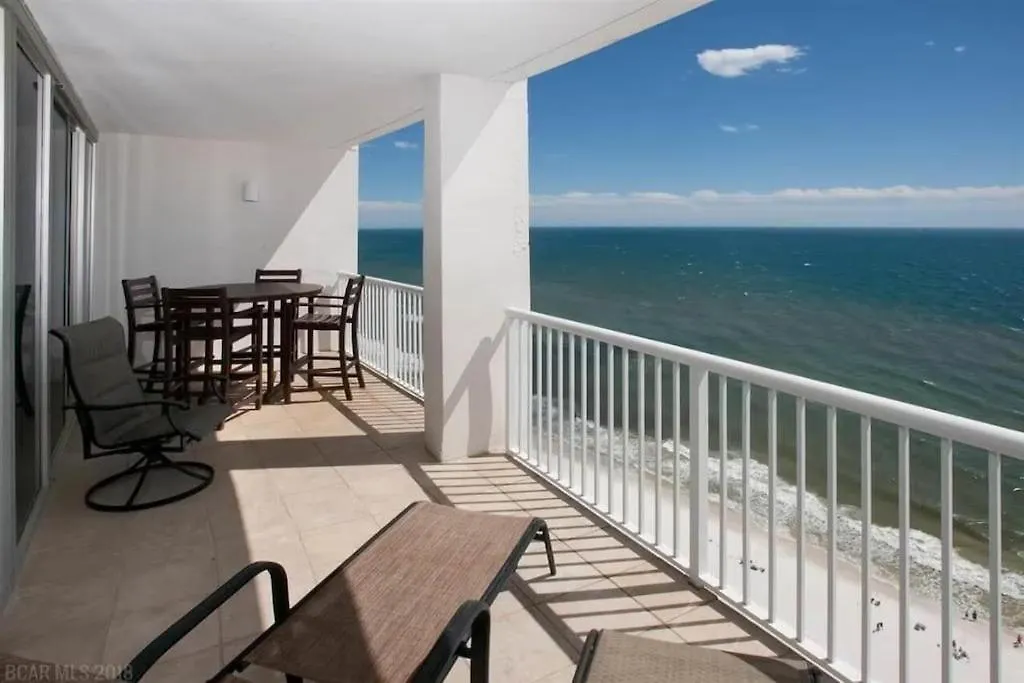 Apartment Island Tower 25th Floor Corner - Amazing Views! *