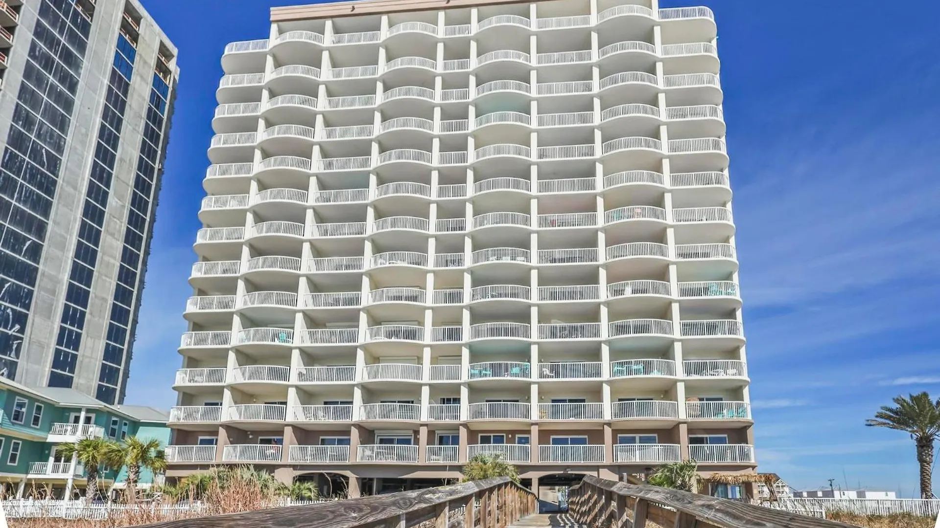 Royal Palms 705