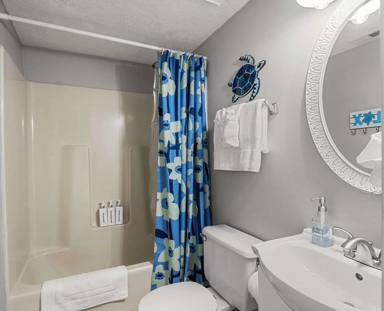 Beachfront - 2 Bedrooms - Big Screen Tv Holiday home Gulf Shores