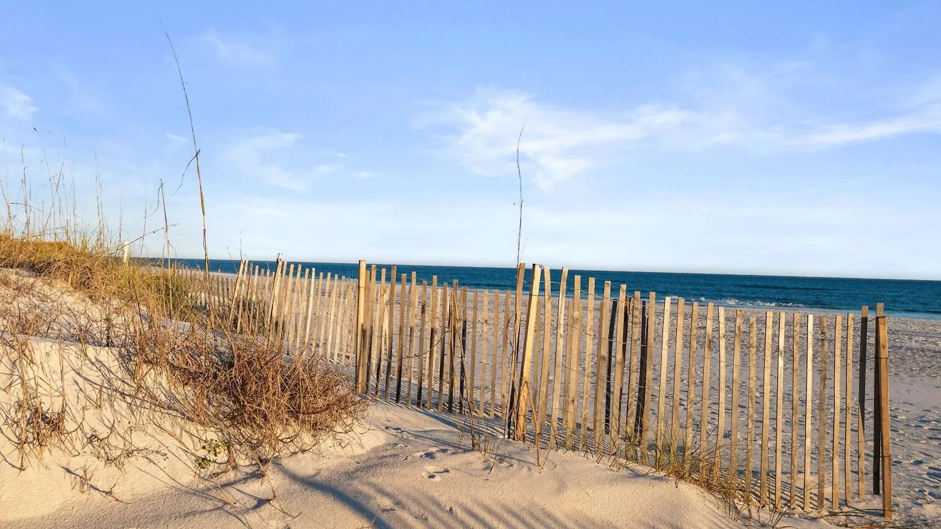 Holiday home Beachfront - 2 Bedrooms - Big Screen Tv *