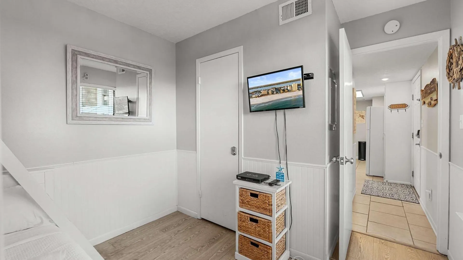 Beachfront - 2 Bedrooms - Big Screen Tv Holiday home Gulf Shores