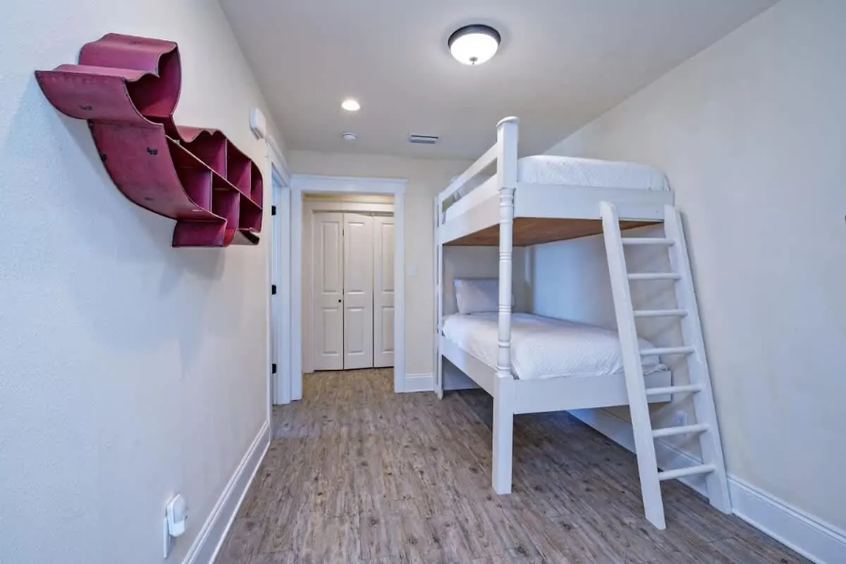 Beachfront 9bed Easybreezy West *