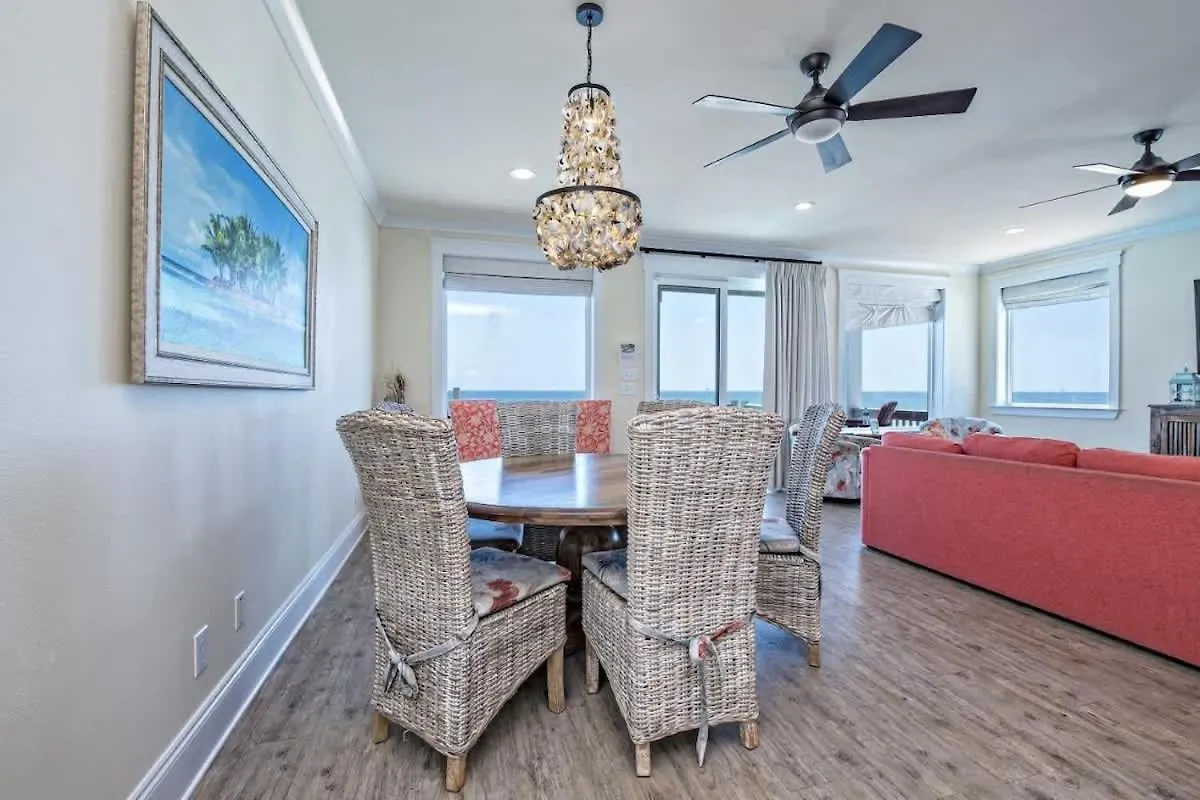 Beachfront 18bed Pool Easybreezy Holiday home *