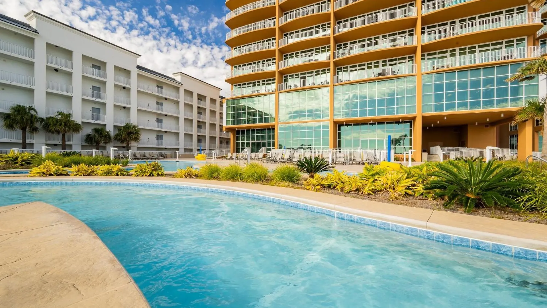 Phoenix Gulf Towers 1508 Apartment