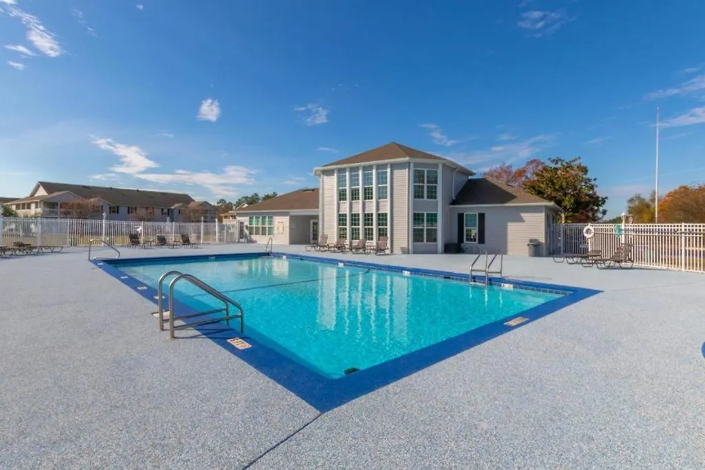 2br/2ba Full W/ Pool & Gym, Sleeps 6 Holiday home Gulf Shores