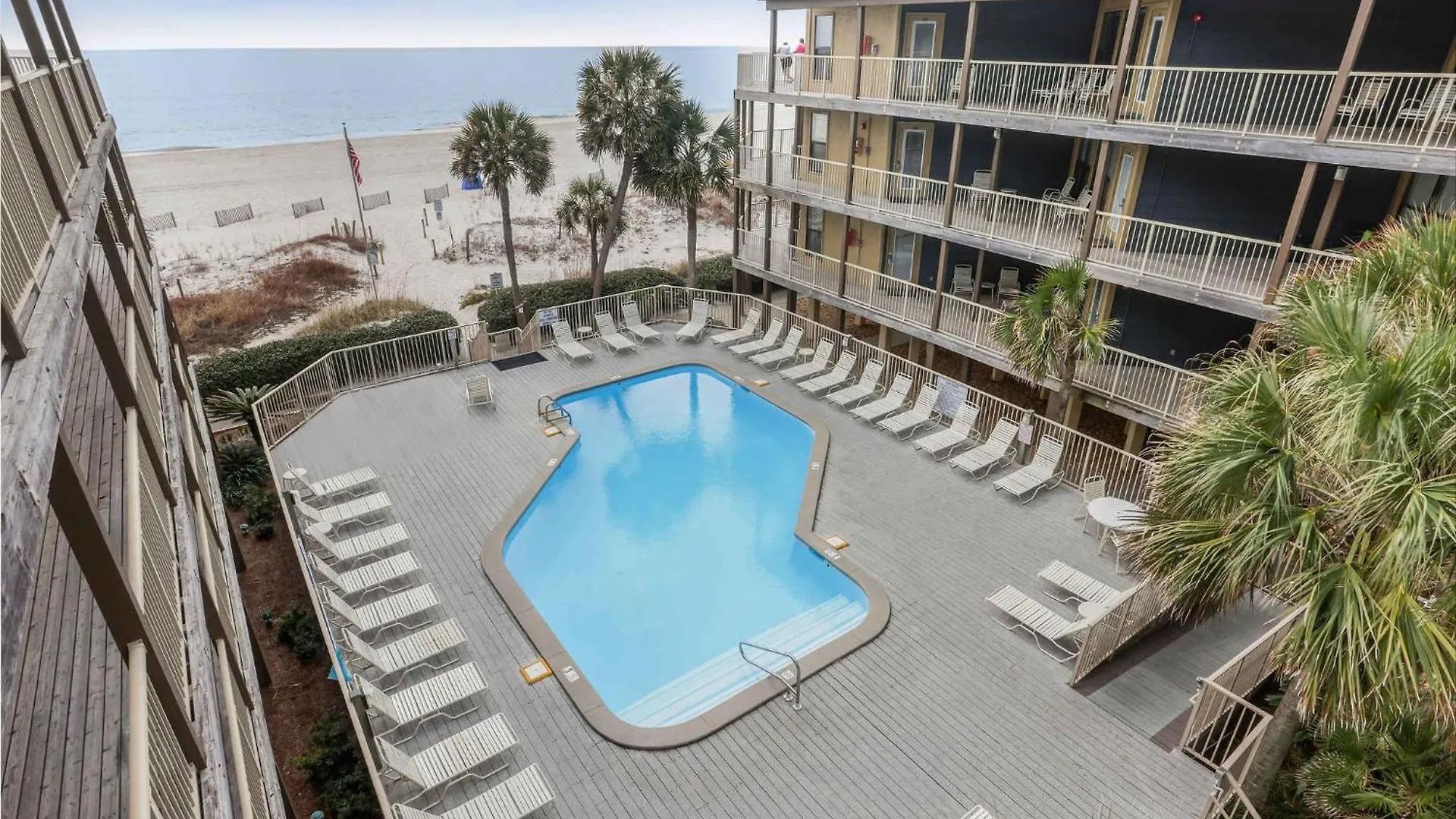 Sandpiper 1c- Stylish Gulf-side Affordable Holiday home *