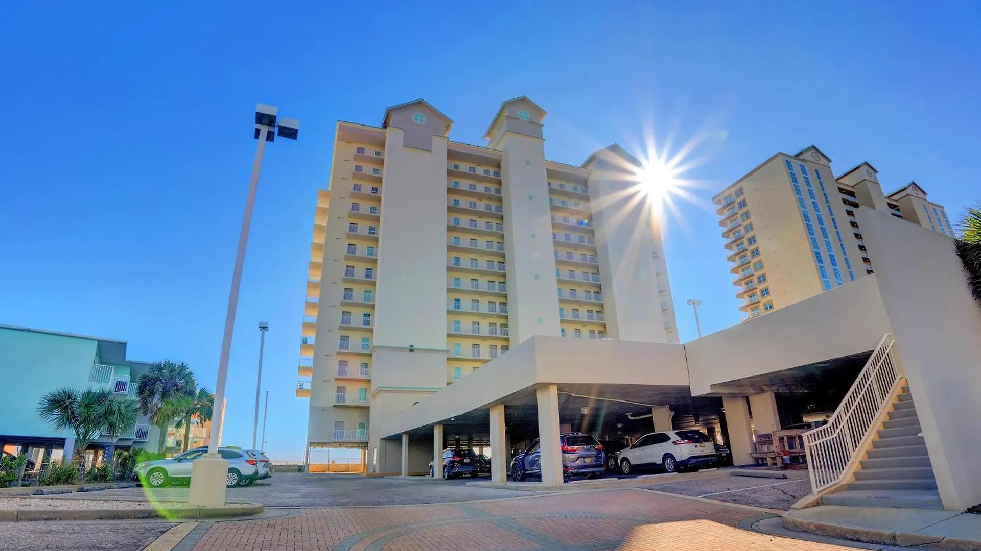 Holiday home Crystal Shores 402