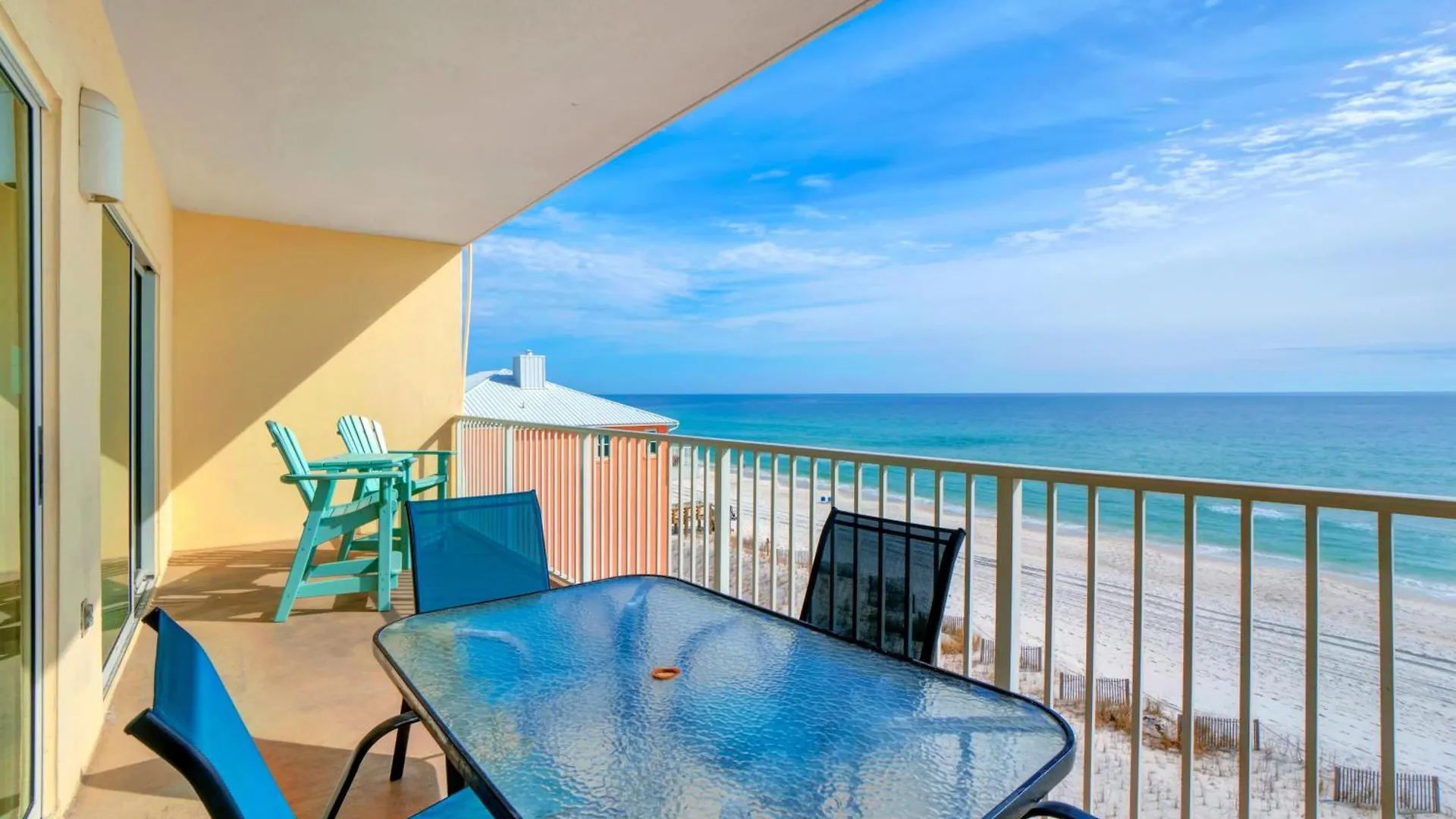 Crystal Shores 402 Holiday home