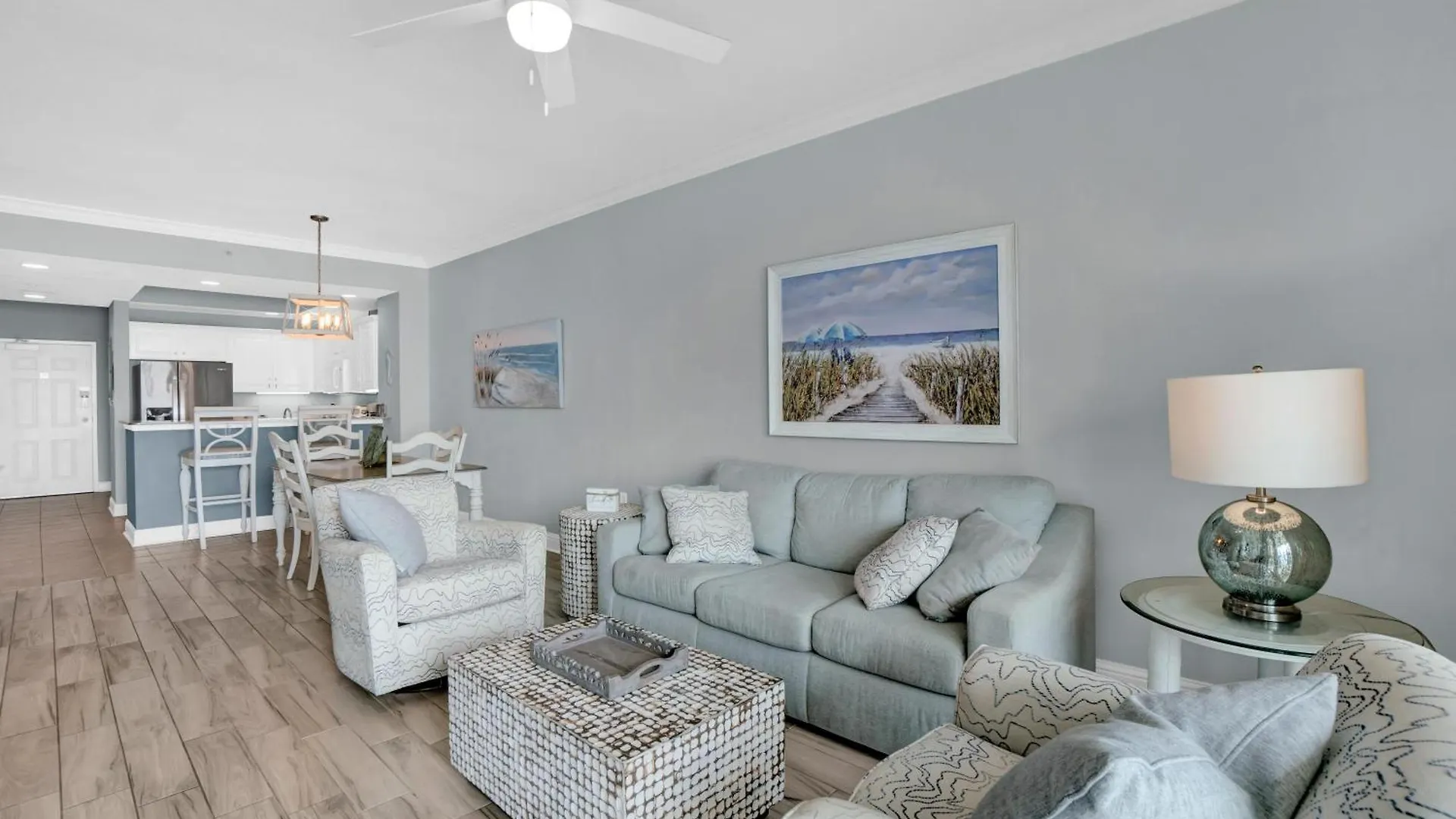 Crystal Shores 402 Holiday home