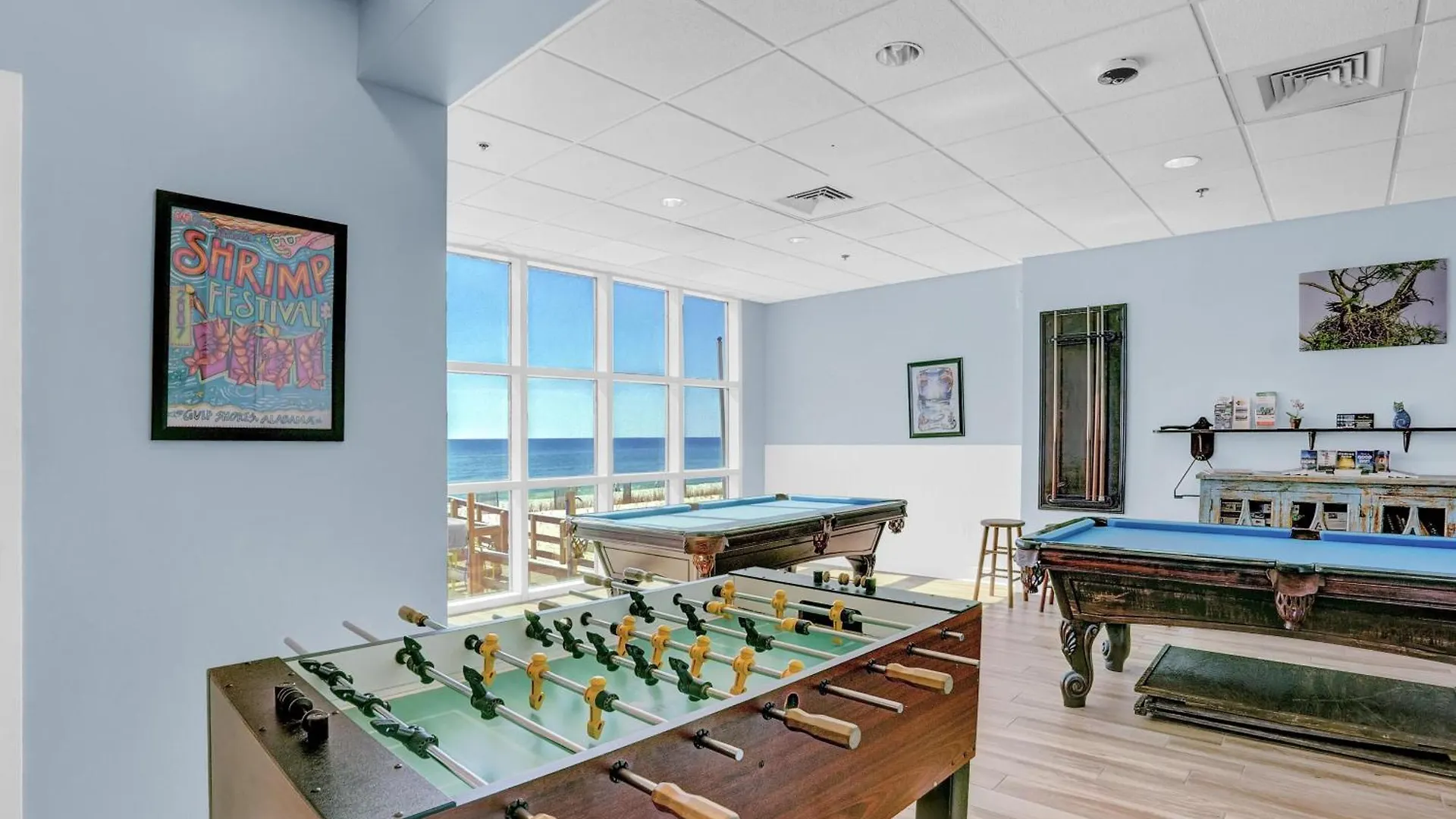 Crystal Shores West 1004 Holiday home *