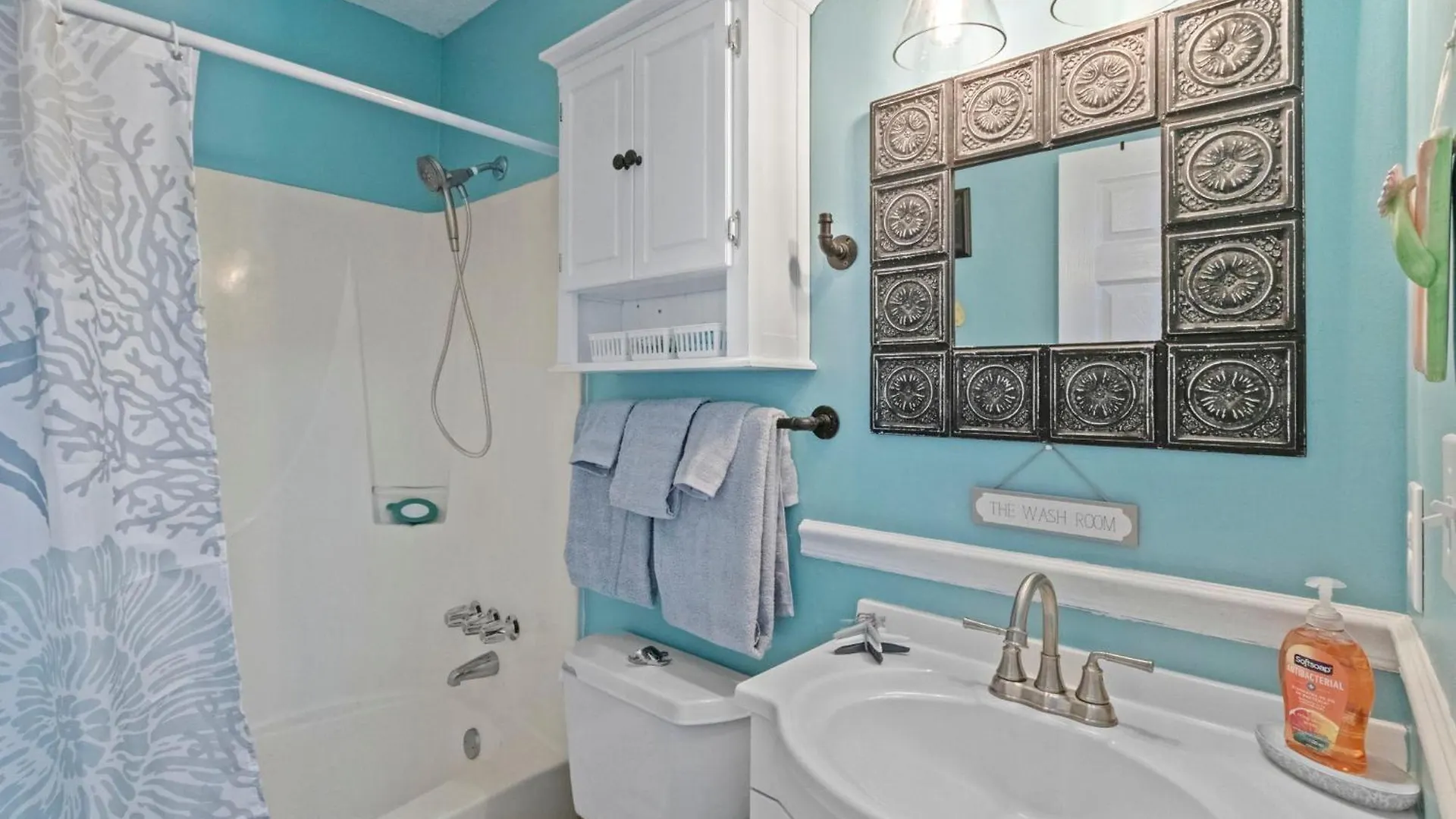 2br Retreat With Pool, Near And The Hangout