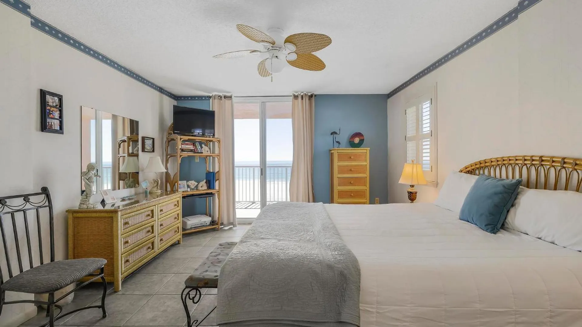 Buena Vista 302 By Collection