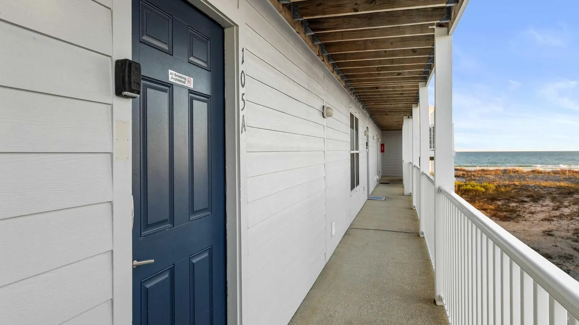 Beachfront - 2 Bedrooms - Big Screen Tv * Gulf Shores