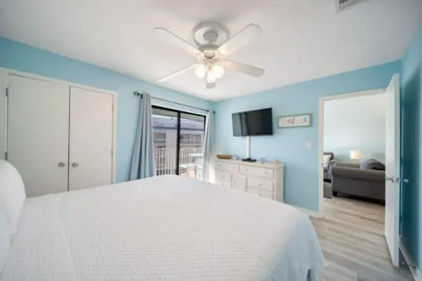 Romar 310 By Current Tides Vacation *