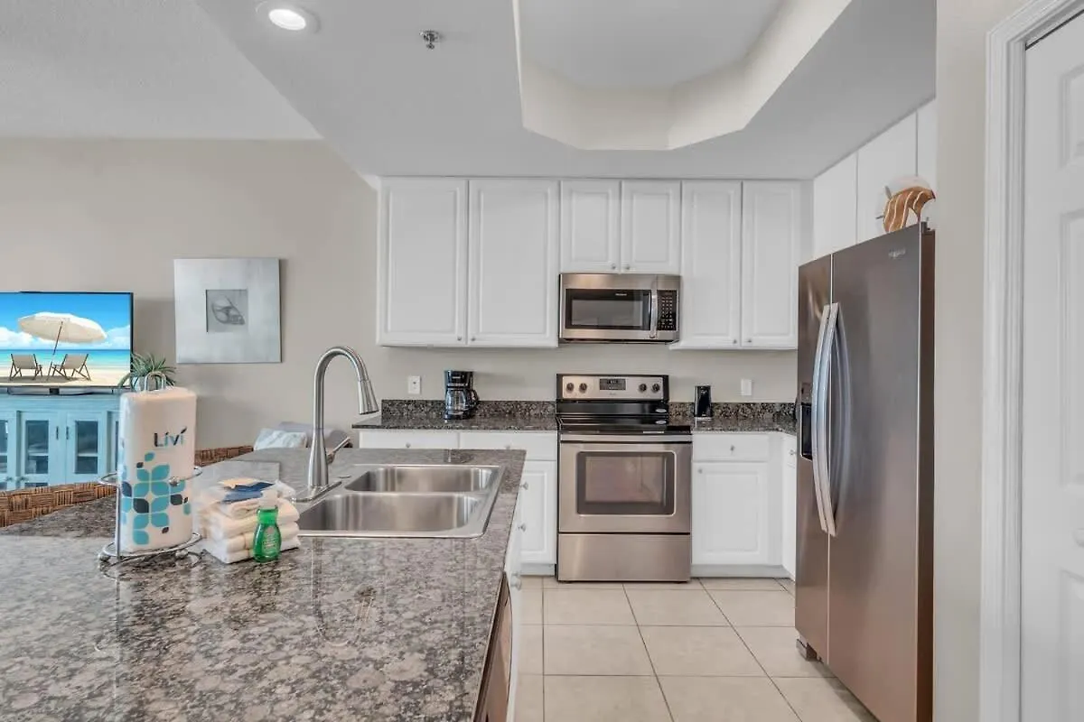 Lighthouse 404 By Current Tides Vacation Holiday home