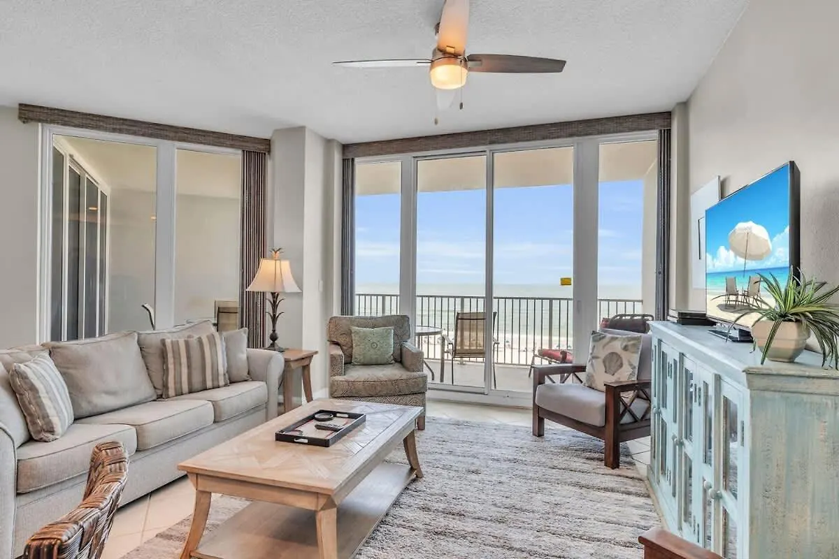 Lighthouse 404 By Current Tides Vacation