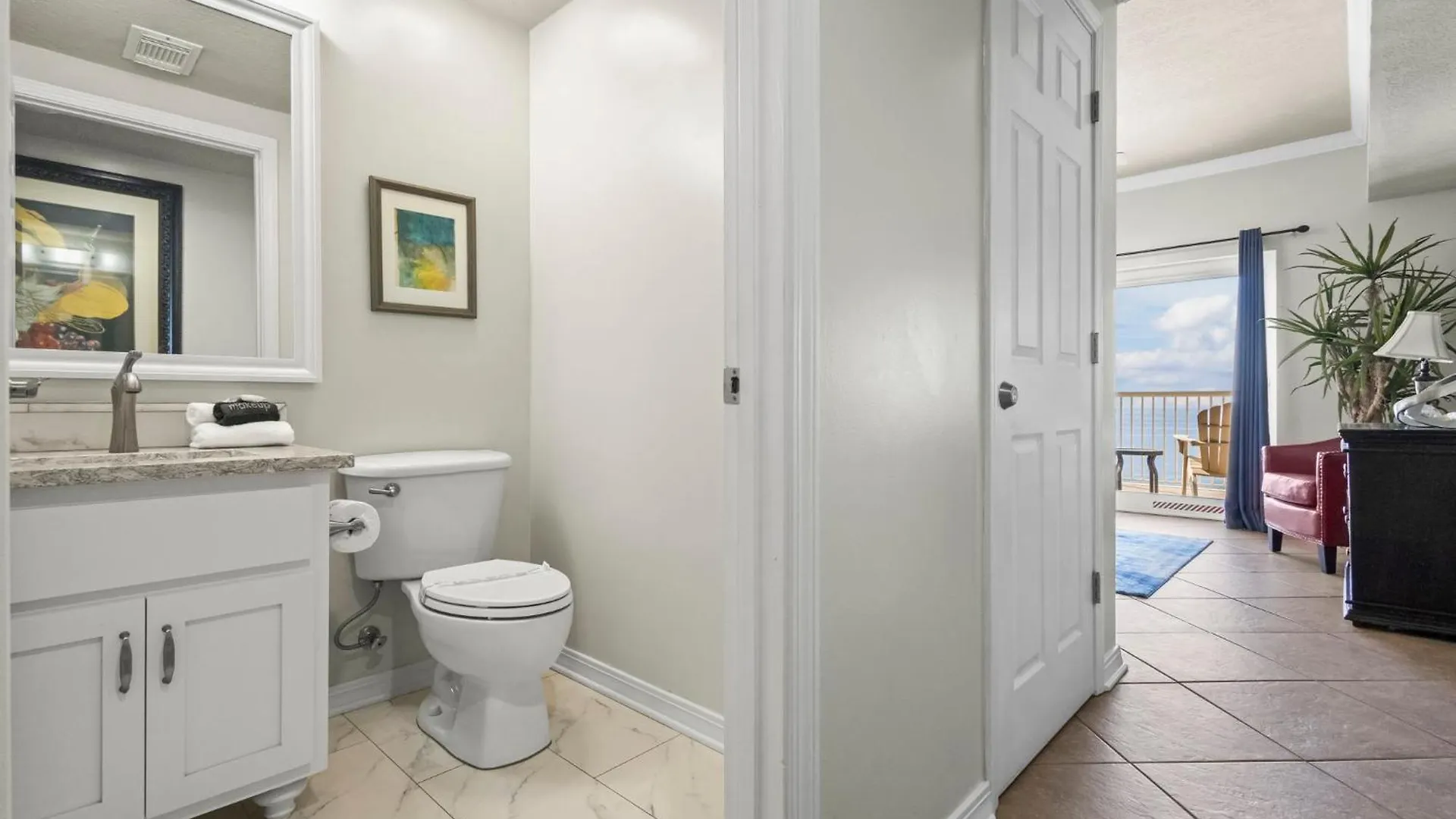 Royal Palms Penthouse 1403 *