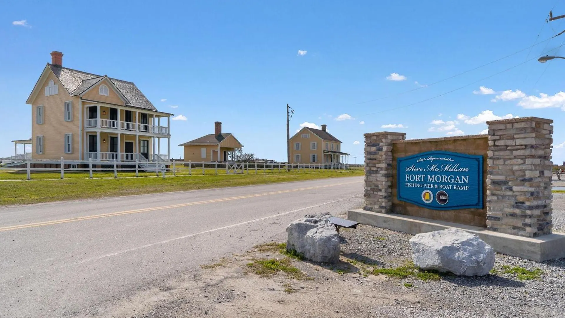 Labacoco West Holiday home *