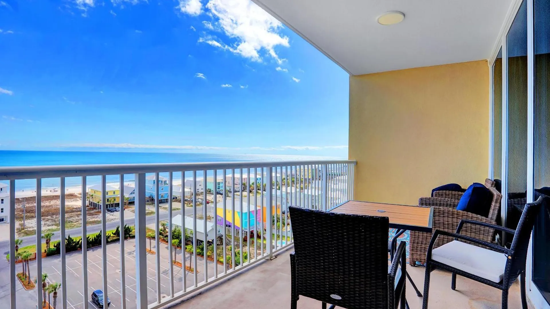 Sanibel 1005 *
