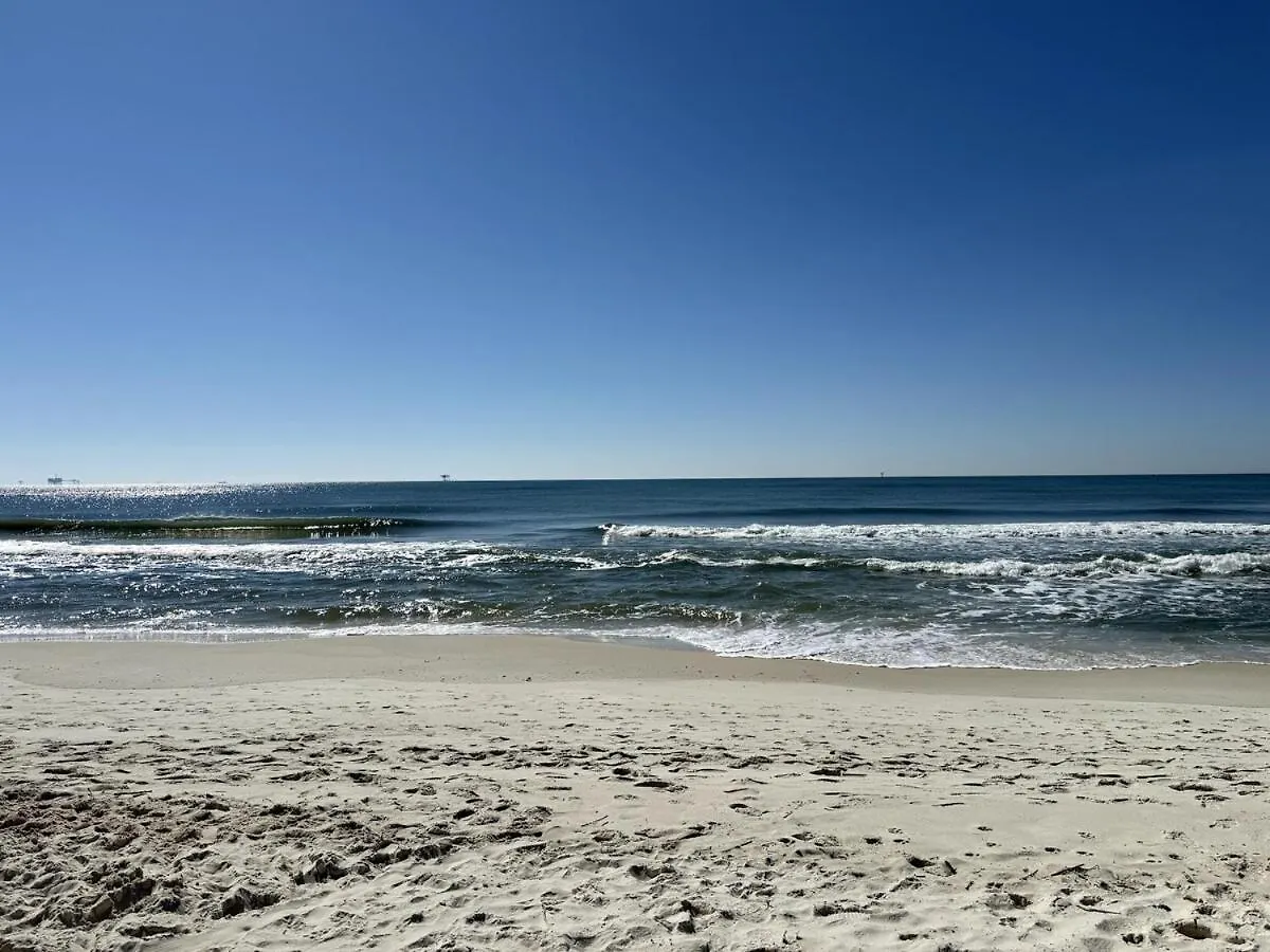 White Beachfront Paradise Holiday home Gulf Shores