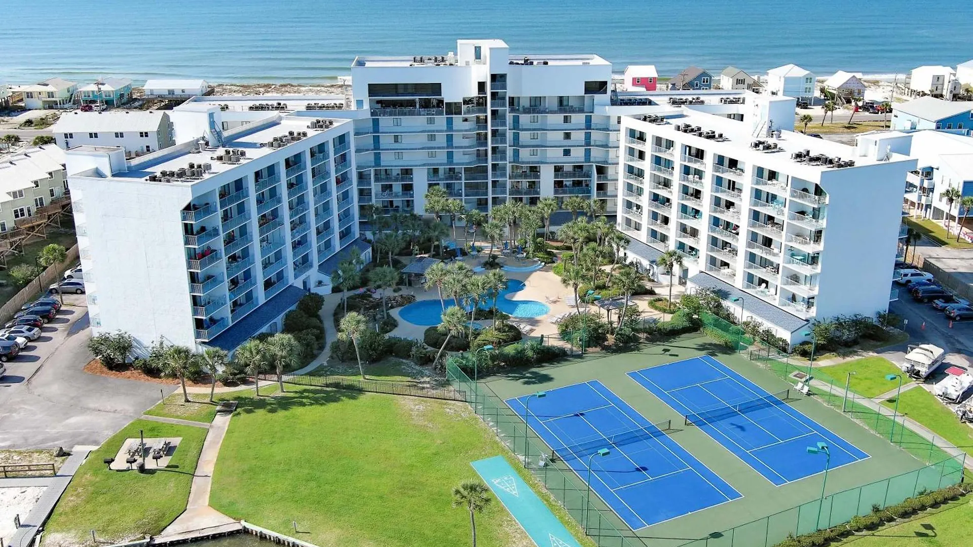 1br/1ba Sleeps 4 Near W/ Breathtaking Ocean Views