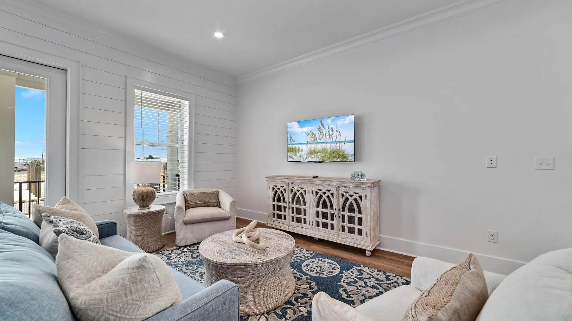 Beautiful 4 Bed, 4 Bath Home, Next To Pool & Casa de Férias *