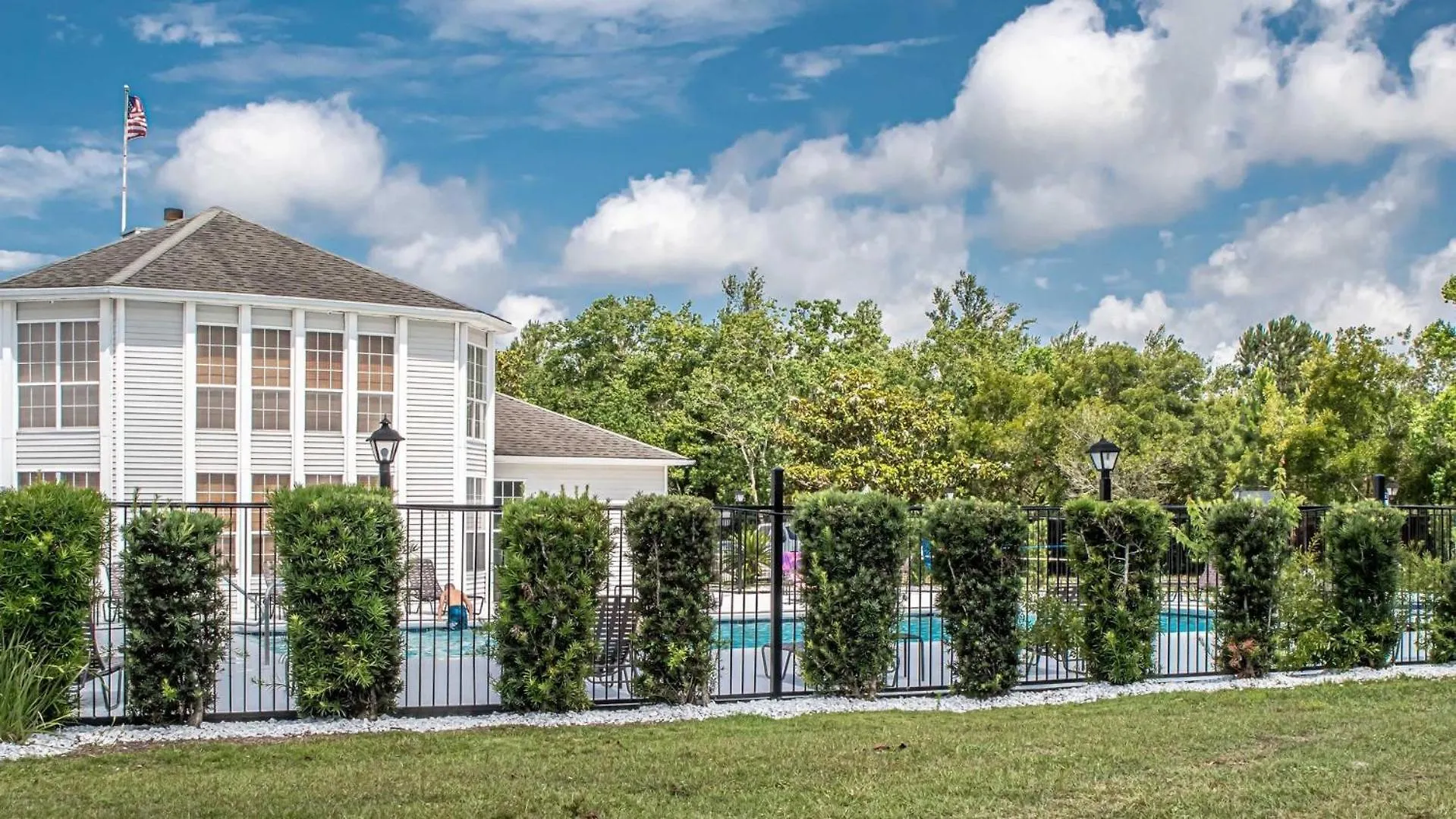 Updated, Ground Floor Unit W/ Pool & Gym, Sleeps 6 Holiday home Gulf Shores